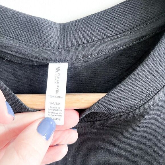 Silas + the sloth // halloween tee //unisex fit // size small - Picture 5 of 5